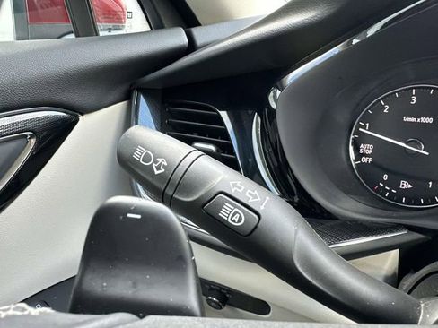 Used 2023 Buick Envision Preferred image 40