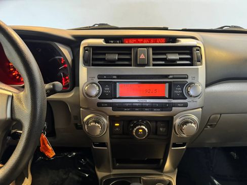 Used 2010 Toyota 4Runner Limited AWD/4WD image 14