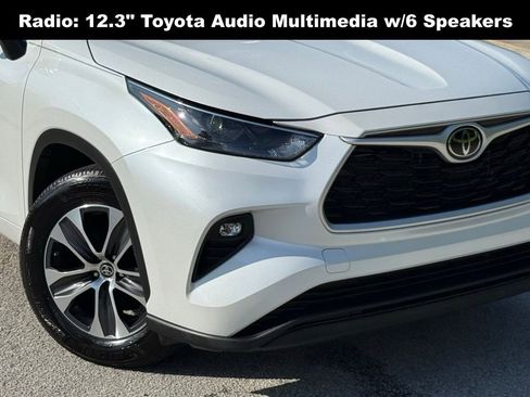 Used 2023 Toyota Highlander XLE FWD image 5