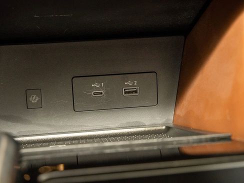 Used 2022 Nissan Pathfinder Platinum w/ Cargo Package image 18