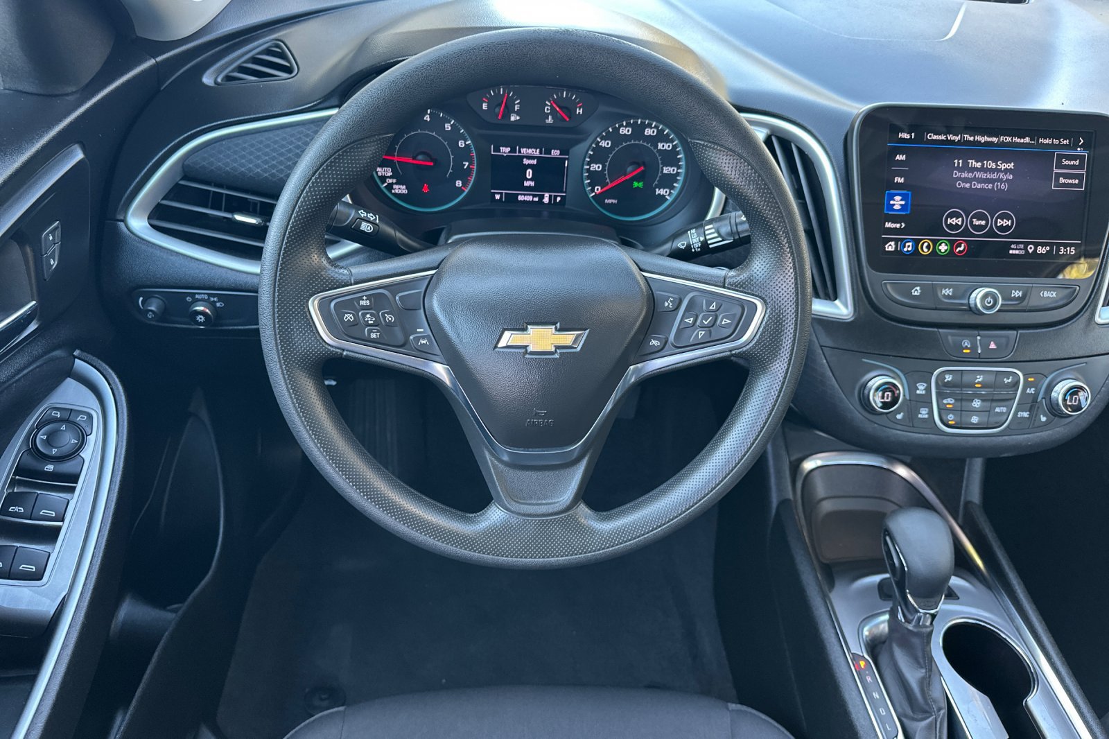 Used 2024 Chevrolet Malibu LT FWD image 14