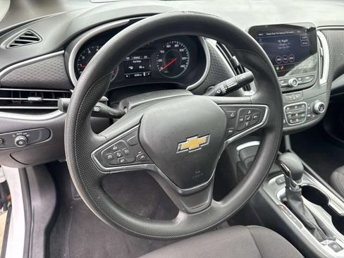 Used 2024 Chevrolet Malibu LT FWD image 22