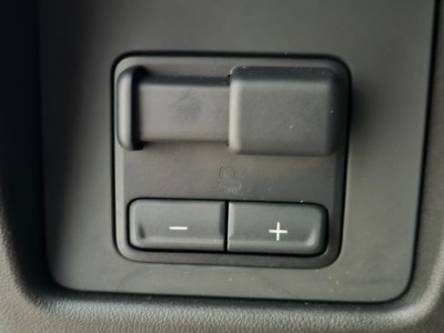 New 2025 Chevrolet Colorado W/T w/ WT Custom Package image 5