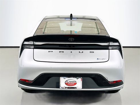 New 2026 Toyota Prius XSE Premium image 5