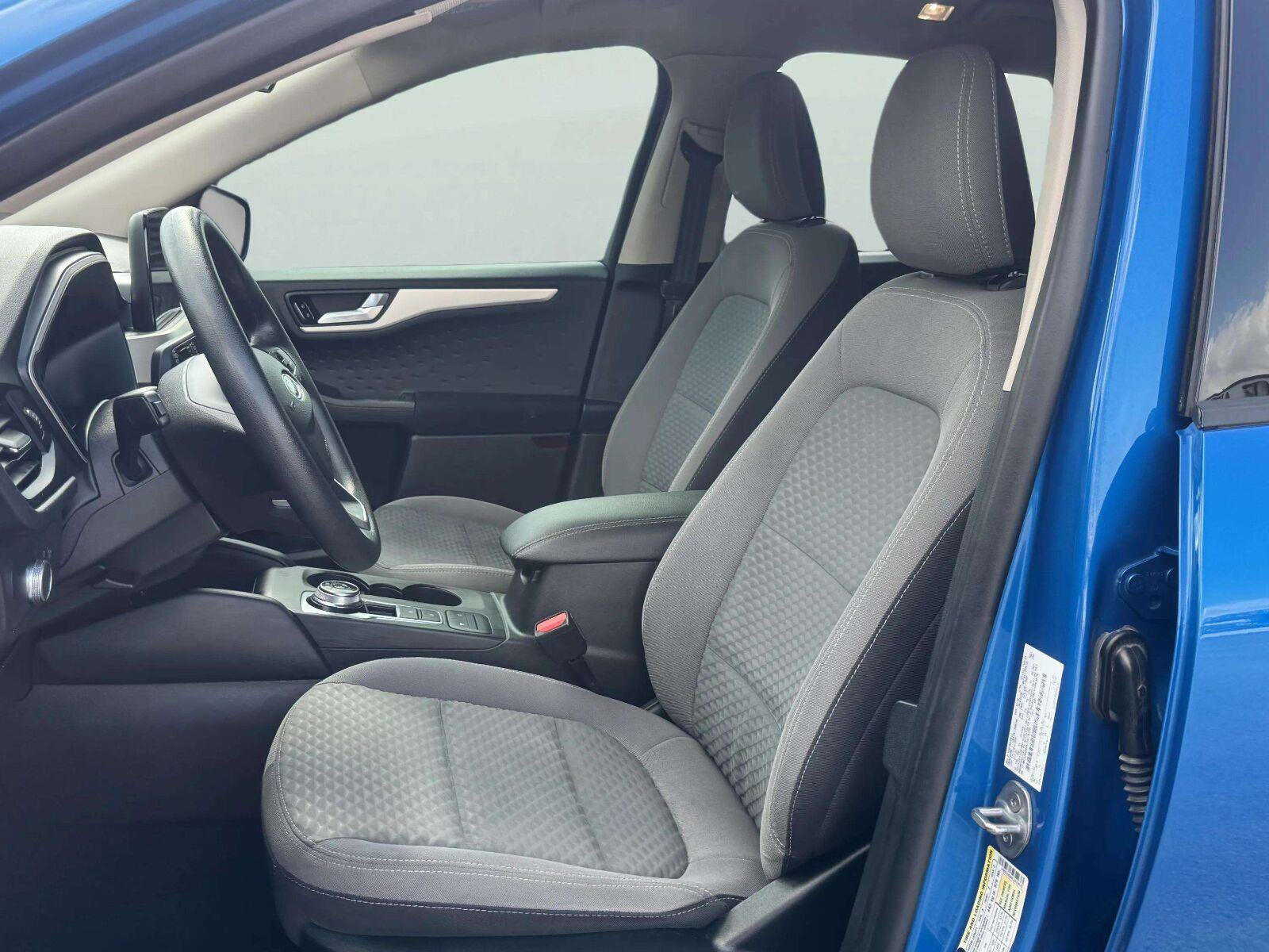 Used 2022 Ford Escape SE w/ Convenience Package FWD image 16