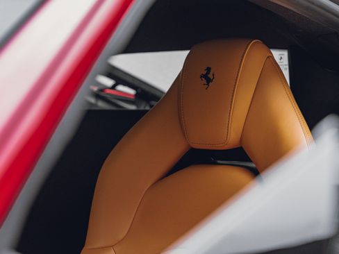 Used 2017 Ferrari 488 GTB RWD image 43