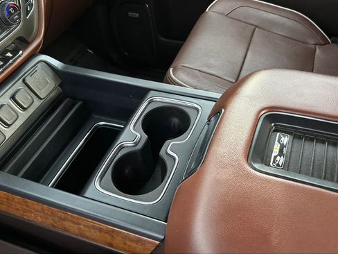 Used 2016 Chevrolet Silverado 2500 High Country w/ Duramax Plus Package image 15