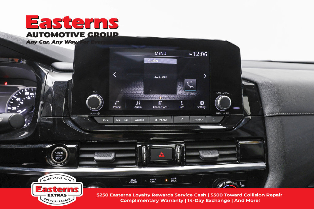 Used 2023 Nissan Pathfinder SV w/ SV Premium Package AWD/4WD image 13