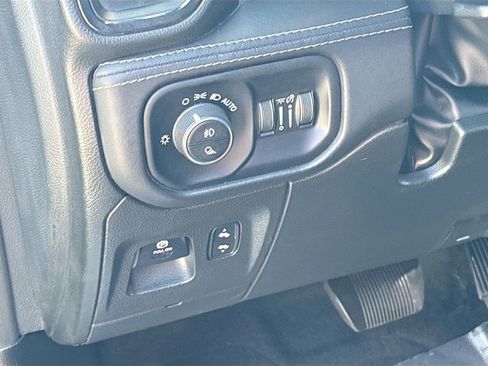 Used 2023 RAM 1500 Limited AWD/4WD image 10