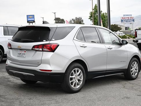 Used 2022 Chevrolet Equinox LT w/ Driver Convenience Package FWD image 5