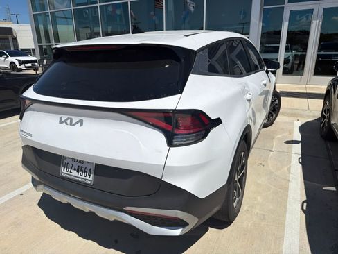 Certified 2024 Kia Sportage EX FWD image 6