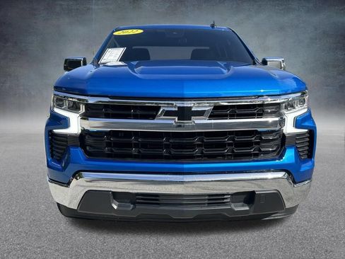 Used 2022 Chevrolet Silverado 1500 LT RWD image 2