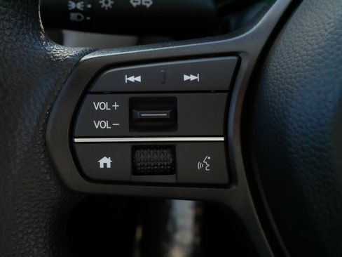 Certified 2026 Honda HR-V LX image 27