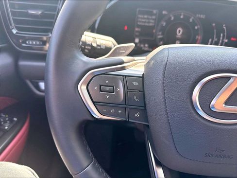 Used 2025 Lexus NX 250 FWD image 19