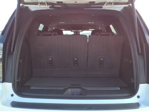 Used 2025 Chevrolet Tahoe High Country image 7