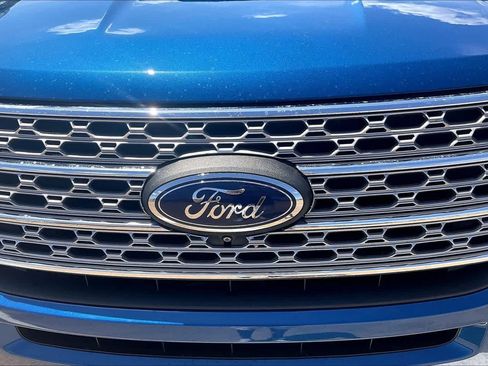 Used 2021 Ford Explorer Limited AWD/4WD image 32