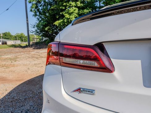 Used 2018 Acura TLX V6 w/ Technology & A-SPEC Pkg FWD image 10
