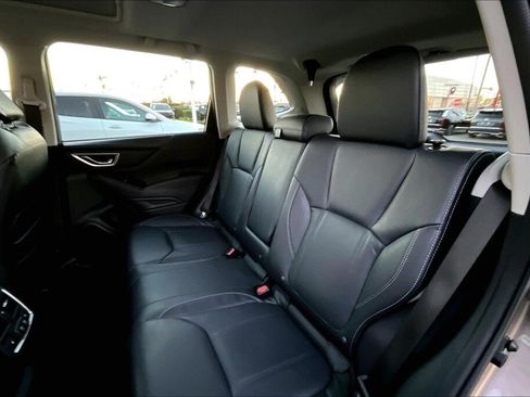 Used 2023 Subaru Forester Touring image 15