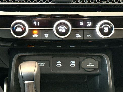 Used 2025 Honda Civic Sport image 16