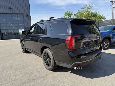 Used 2023 GMC Yukon AT4 w/ AT4 Premium Plus Package AWD/4WD image 5