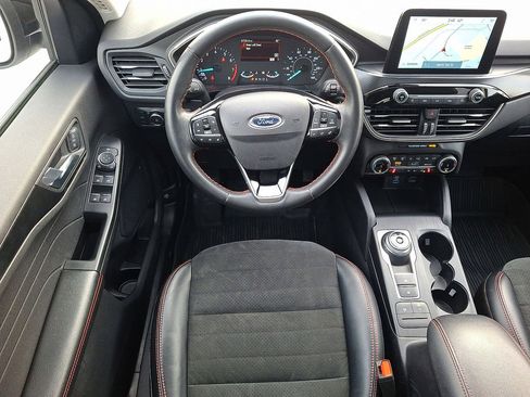 Certified 2022 Ford Escape SEL w/ SEL Stealth AWD Package image 21