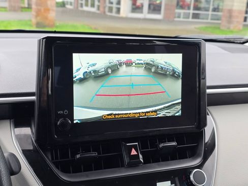 Used 2024 Toyota Corolla Cross L image 28