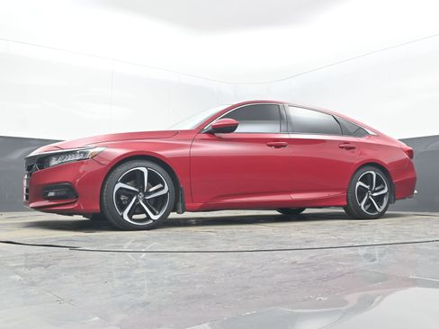 Used 2018 Honda Accord Sport image 23