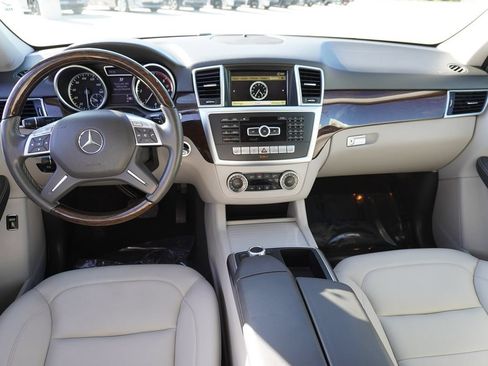 Used 2012 Mercedes-Benz ML 350 BlueTEC 4MATIC image 22