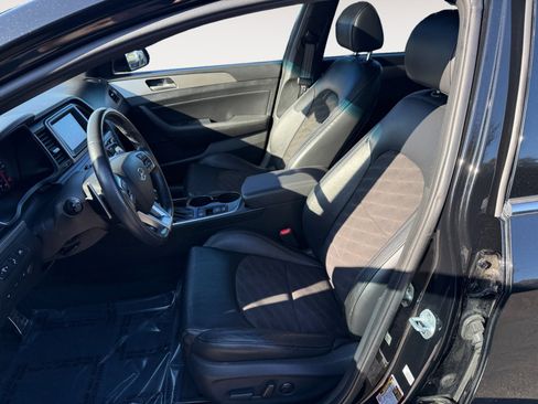 Used 2019 Hyundai Sonata Sport w/ Tech Package 03 image 10