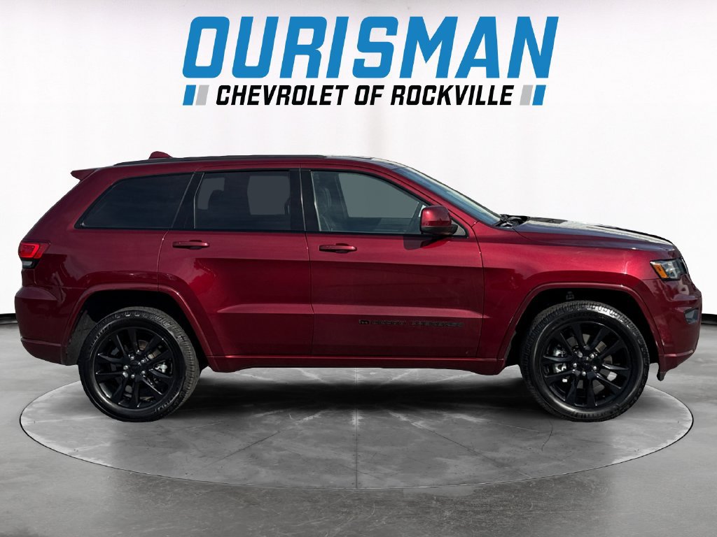 Used 2022 Jeep Grand Cherokee Laredo X AWD/4WD image 7
