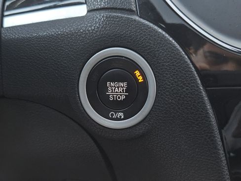 Used 2023 Chrysler 300 S image 22