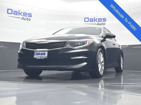 Used 2018 Kia Optima LX w/ 17" Alloy Wheels Package FWD image 39