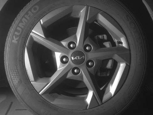 Used 2025 Kia K4 LXS FWD image 13