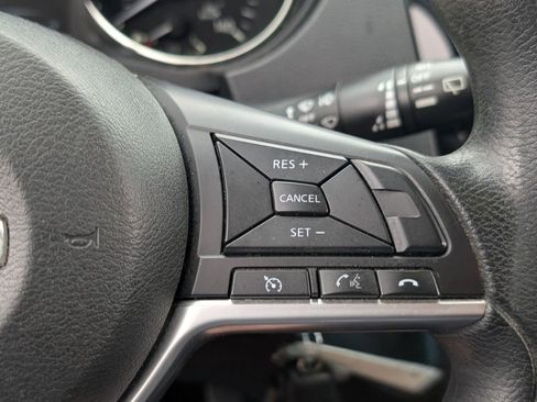 Used 2017 Nissan Rogue S image 23