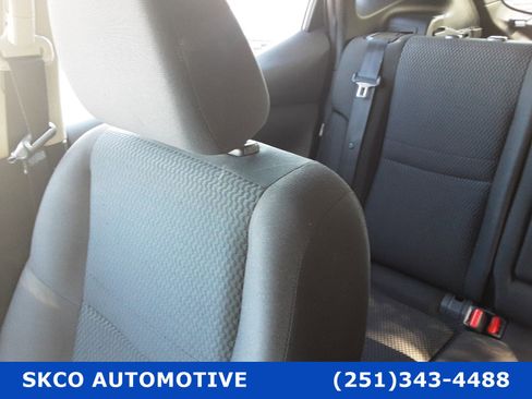 Used 2021 Nissan Rogue Sport S image 27