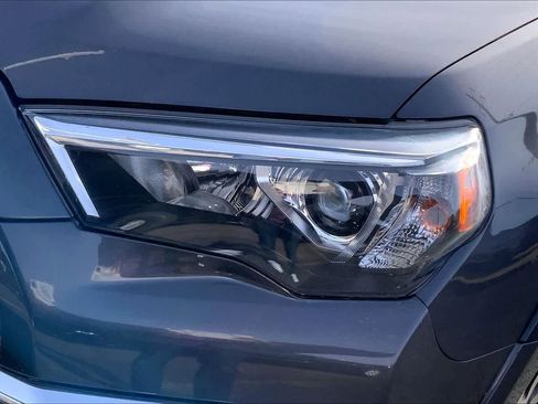 Used 2021 Toyota 4Runner Limited image 28