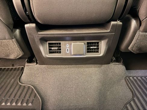 Used 2022 Chevrolet Silverado 1500 LT image 30