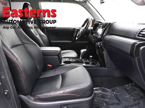 Used 2024 Toyota 4Runner TRD Off-Road Premium AWD/4WD image 25