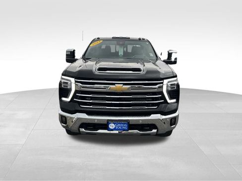 Used 2024 Chevrolet Silverado 2500 LTZ w/ LTZ Premium Package AWD/4WD image 10