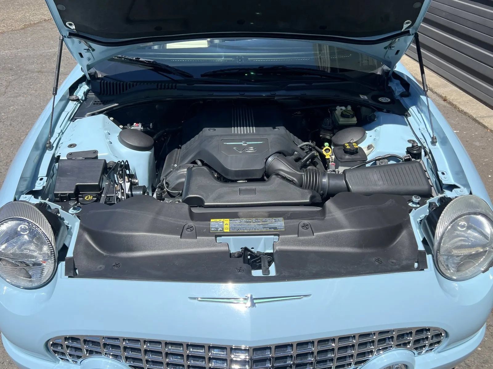 Used 2003 Ford Thunderbird RWD image 16