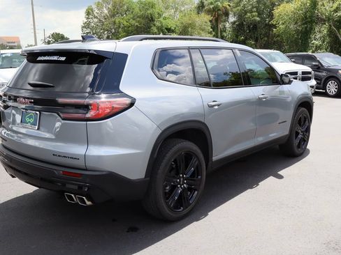 Certified 2024 GMC Acadia Elevation w/ Black Edition FWD image 9