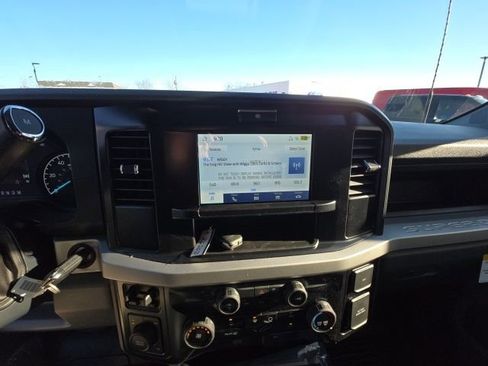 New 2026 Ford F550 4x4 Supercab Super Duty image 18