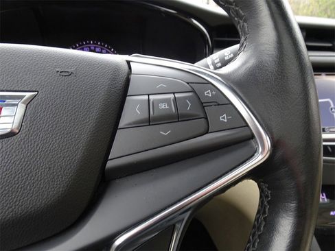 Used 2019 Cadillac XT5 Premium Luxury image 25