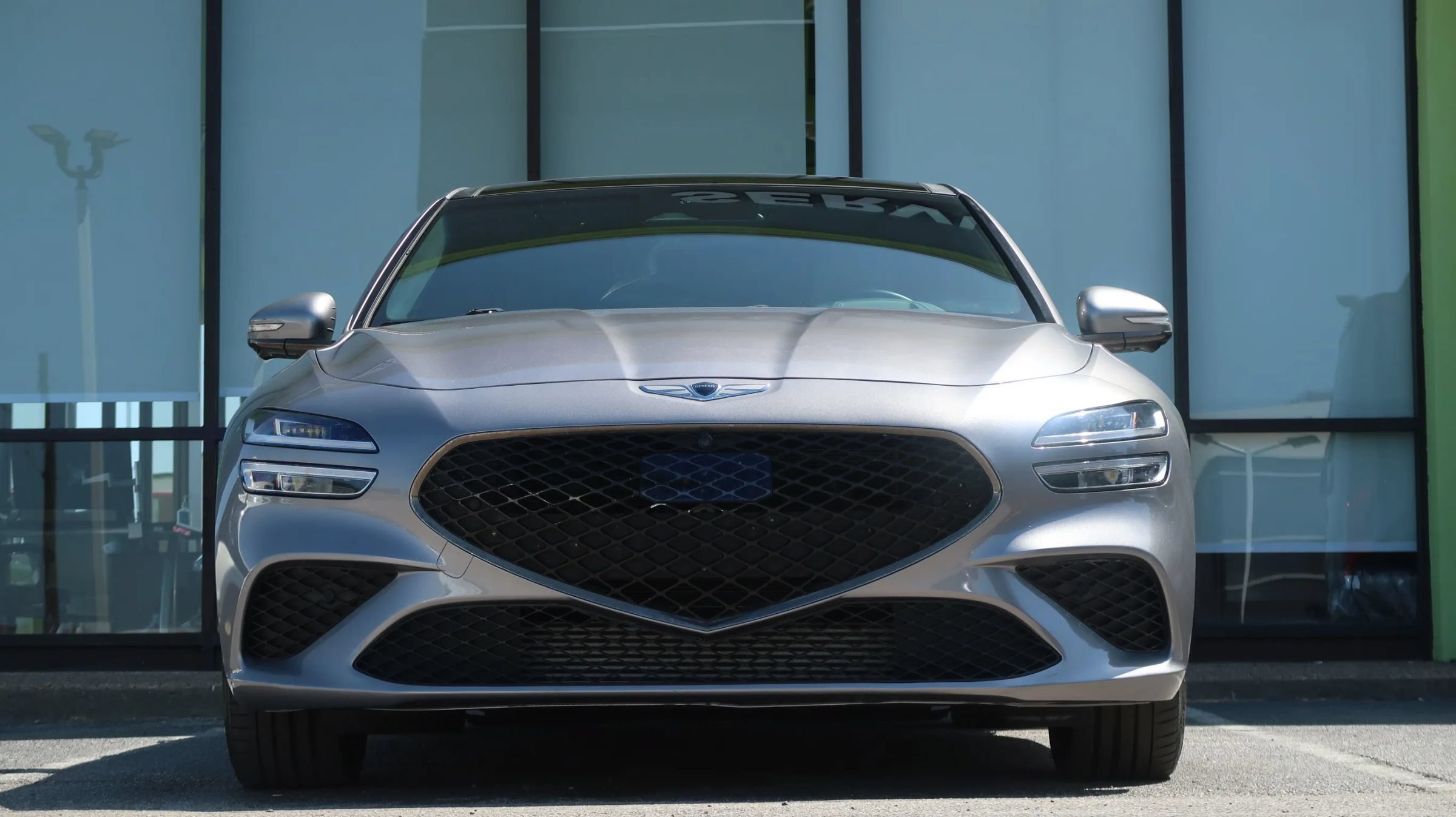Used 2022 Genesis G70 3.3T RWD image 3