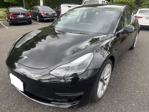Used 2023 Tesla Model 3 Standard Range RWD image 7