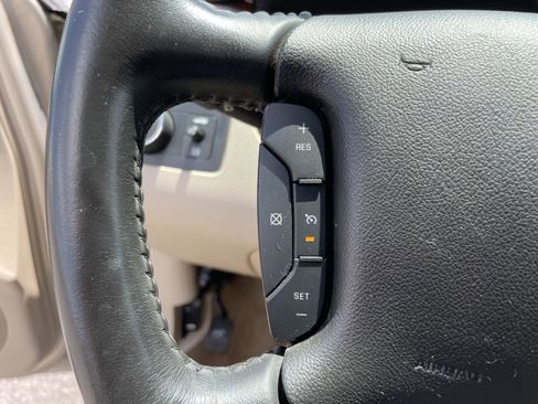 Used 2011 Chevrolet Impala LT w/ Luxury Edition Package FWD image 19