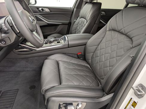 New 2026 BMW X7 xDrive40i w/ Executive Package image 5