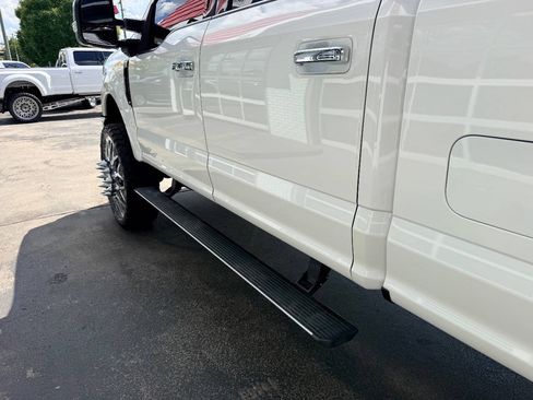 Used 2022 Ford F350 Platinum AWD/4WD image 19