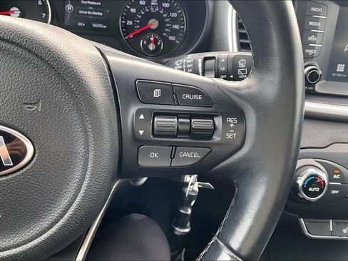 Used 2018 Kia Sorento LX image 23