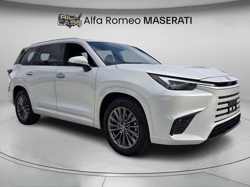 Used 2024 Lexus TX 350 350 w/ Cold Weather Package image 8